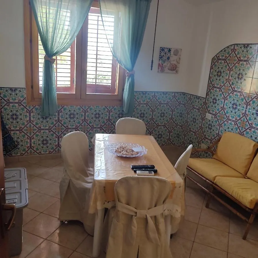 Baglio Cracchiolo Da Tuzzo - Casa Bouganville San Vito Lo Capo 0*,  Italy