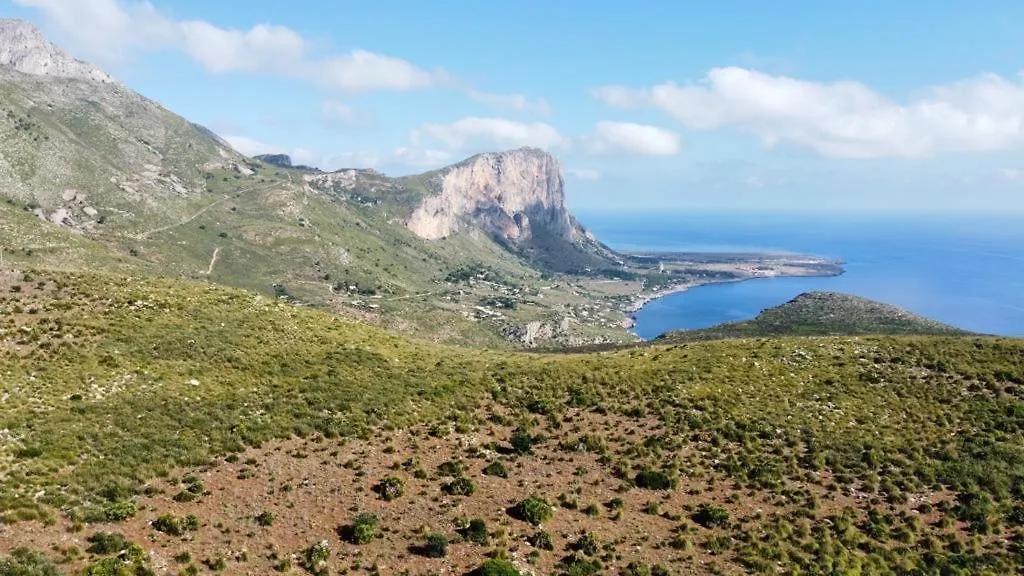 Baglio Cracchiolo Da Tuzzo - Casa Bouganville San Vito Lo Capo 0*,  Italy